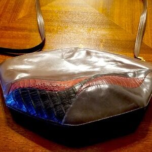 60's - 70's vintage crossbody purse